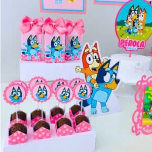 Caixa Acrílica personalizada do kit festa Bluey Rosa.