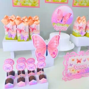 Kit festa infantil completo com tema Jardim das Borboletas para decoração de aniversário.